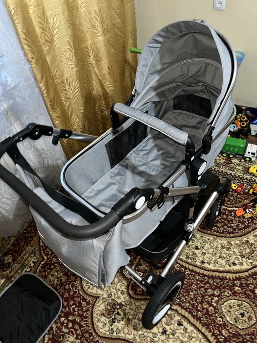 Коляска серая  belecoo