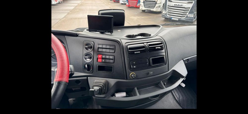 Mercedes-Benz Atego 816 ∗ Caroserie frigorifică ∗ Thermo King T 600R ∗ Lift hidraulic 1,5 tone