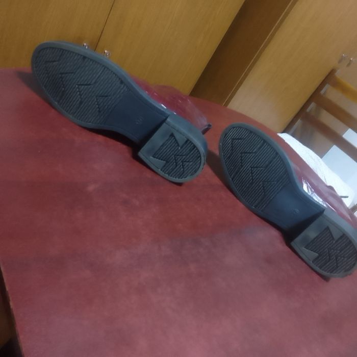 Ботинки женские 37