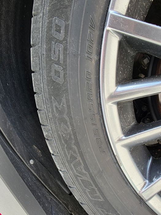 Шины Dunlop 235/55/20