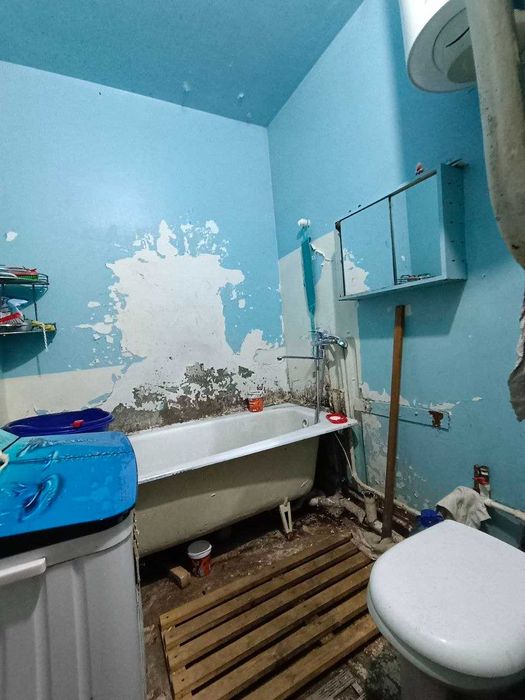 5ти комнатная квартира на 2 этаже с 6ти метровым балконом, Супер