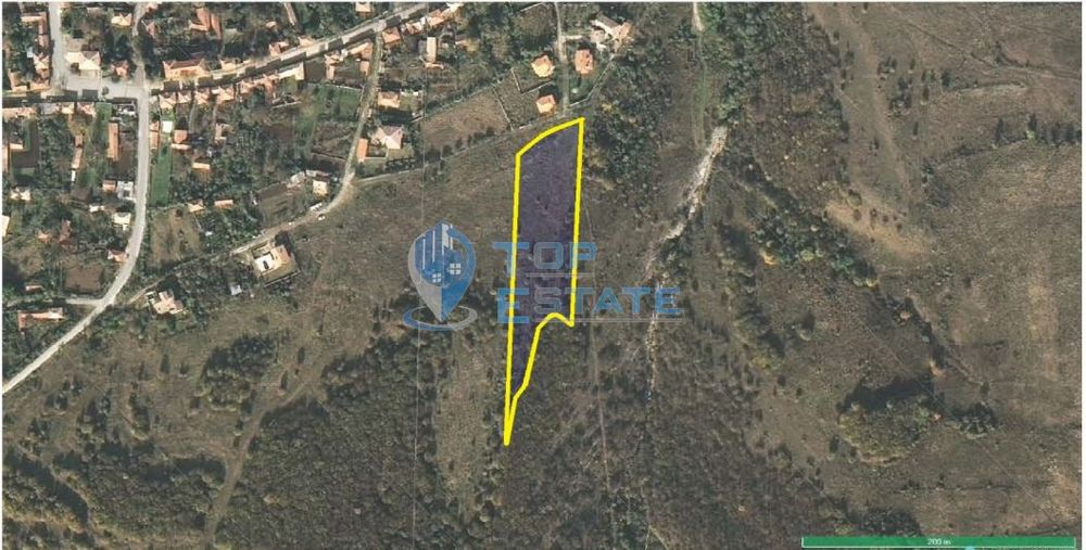 Поземлен имот в с. Пушево разположено само на 16 км от гр. Велико Тър