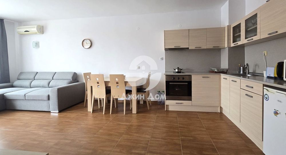 Продава се Двустаен апартамент в Свети Влас - 65 кв.м за 1631 €/кв.м - Снимка #2