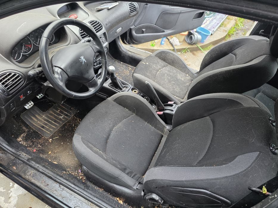 Пежо 206 1.4 16В На Части! Peugeot 206 1.4 16V