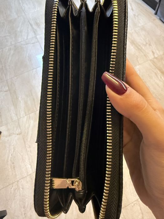 Оригинално портмоне GUESS