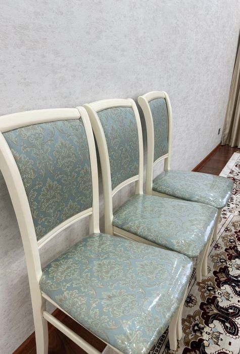 Стулья Кабриоль сатылады