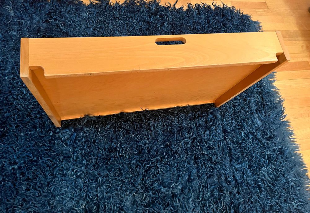 Masa de infasat din lemn, atasabila la patut bebe