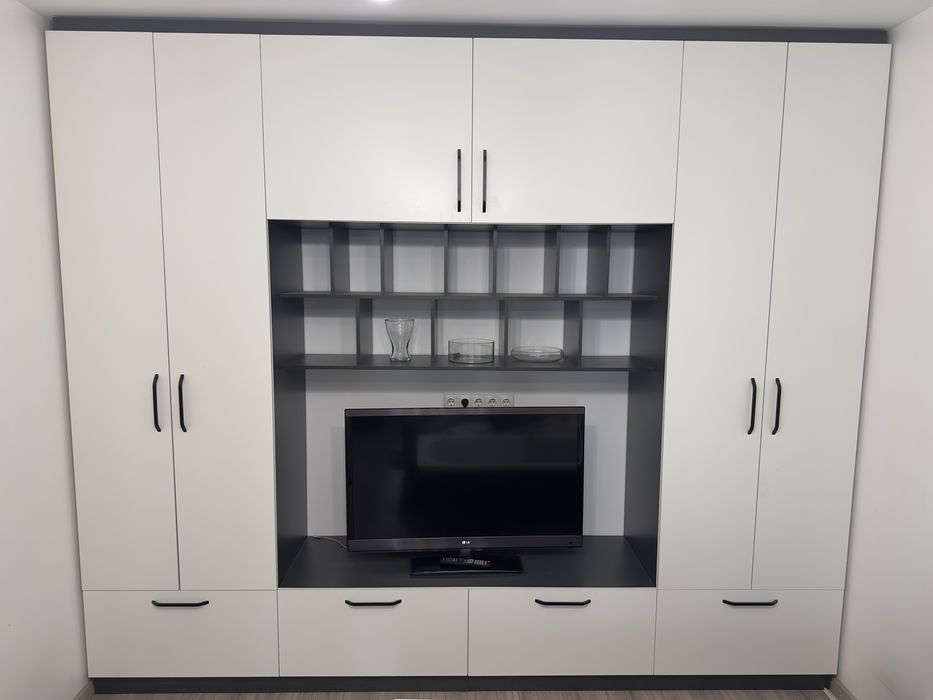 Продам шкаф 270 на 330см