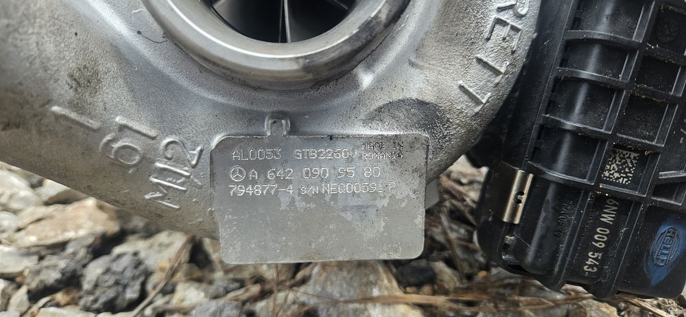 Турбина и  изпускателни колектори за Mercedes  ML w164 R class w251 3.2 cdi / 3.5 cdi om642