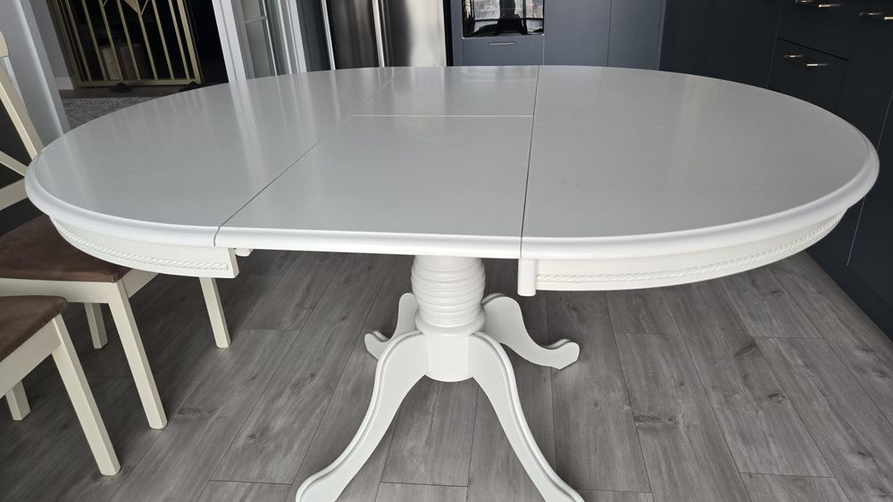 Комплект обеденный стол и стулья