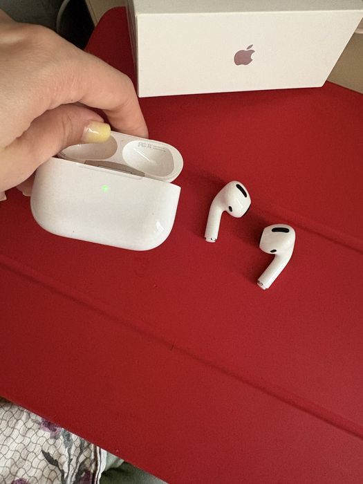 Casti Apple AirPods
