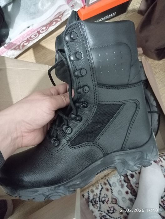 Продам берцы новые