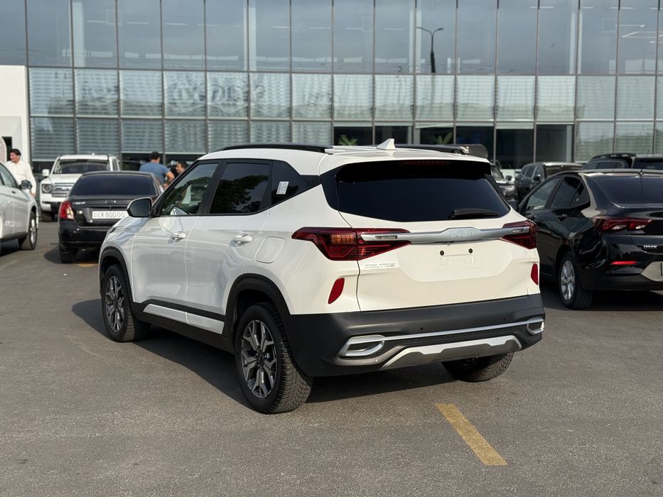 Kia seltos Prestige 2022