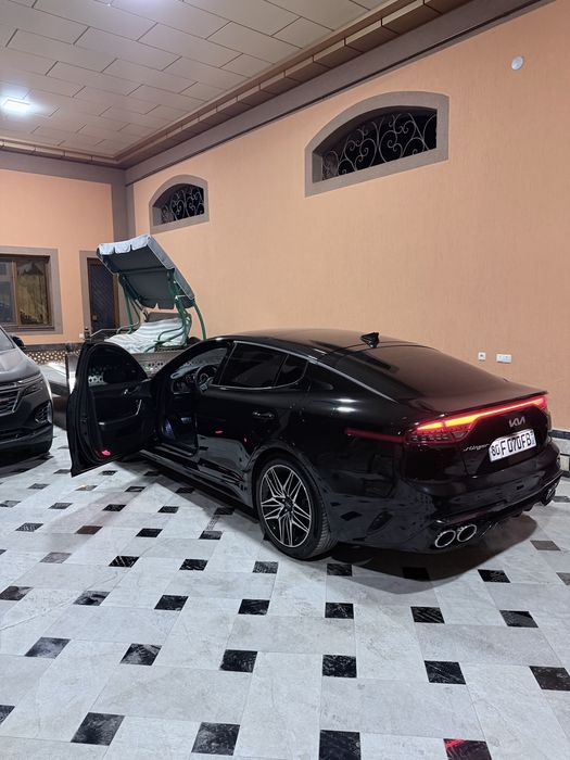 Kia Stinger 2023 — 4