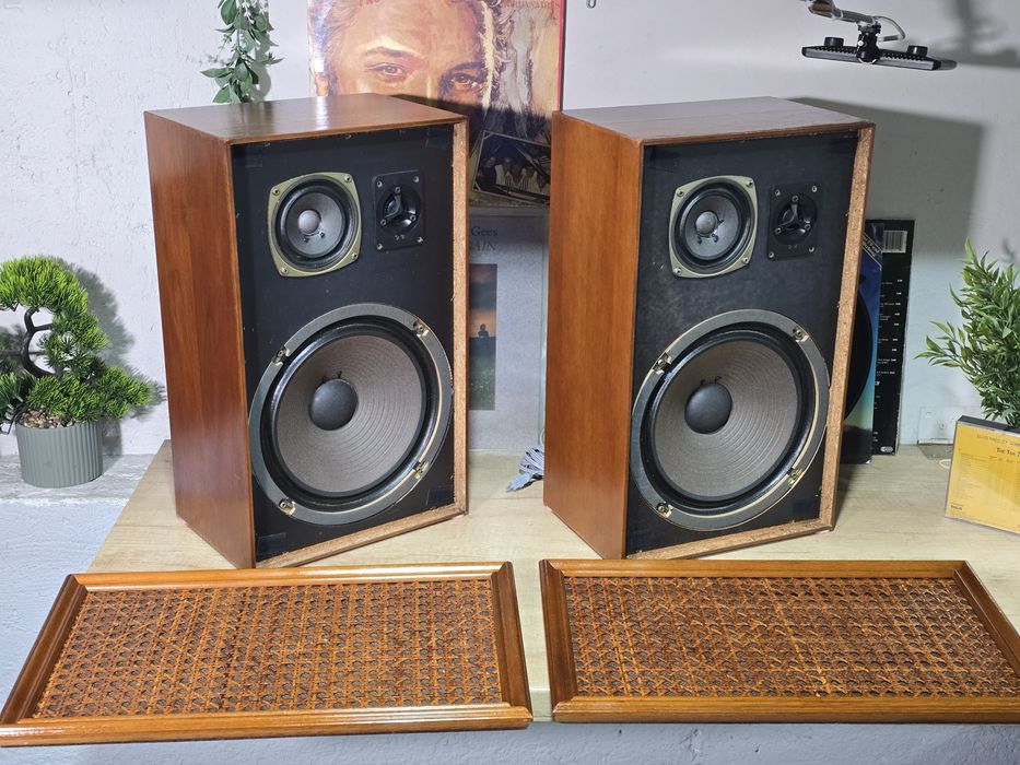 Boxe vintage BOX 270/1, 60w, 4 ohm, 3 cai, furniruit nuc,