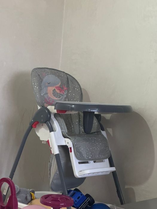 Стульчик и медведь