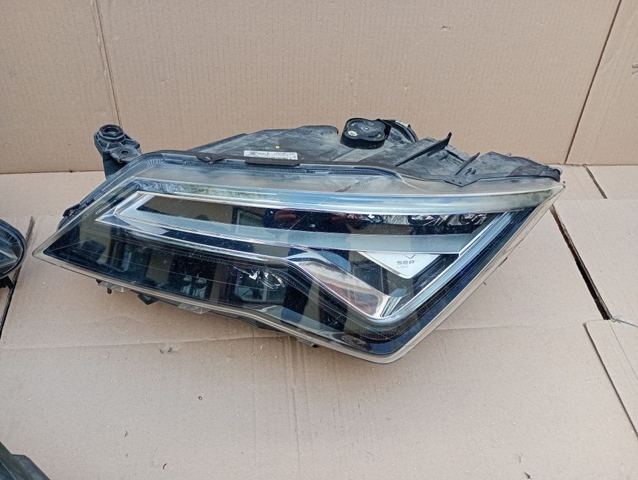 Far faruri proiector full led Seat Leon Ateca  Arona