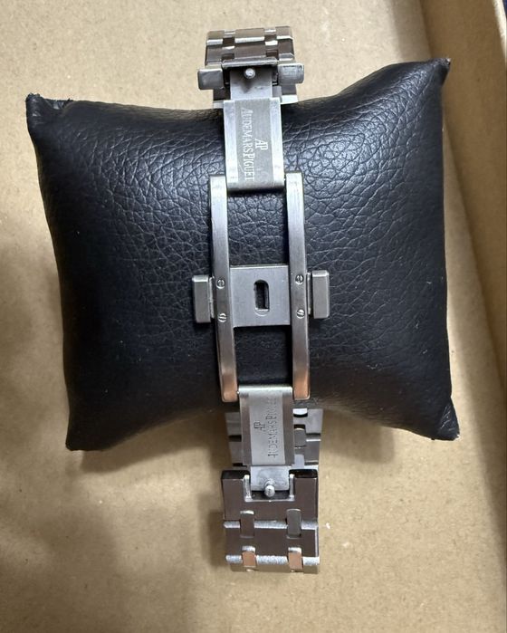 Продам часы audemsrs piguet royal oak