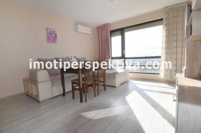 Продава се Тристаен апартамент в Пловдив, Кючук Париж - 105 кв.м за 1348 €/кв.м - Снимка #2