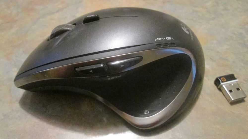 Мишка Logitech Performance MX, безжична