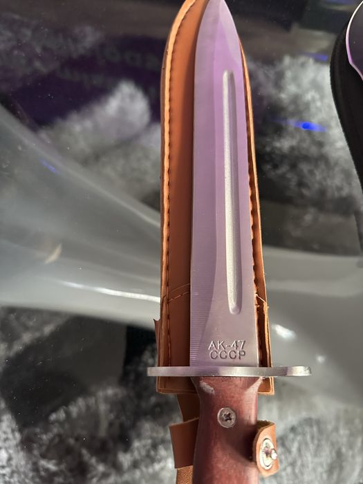 Cutite de vanatoare si baioneta AK47