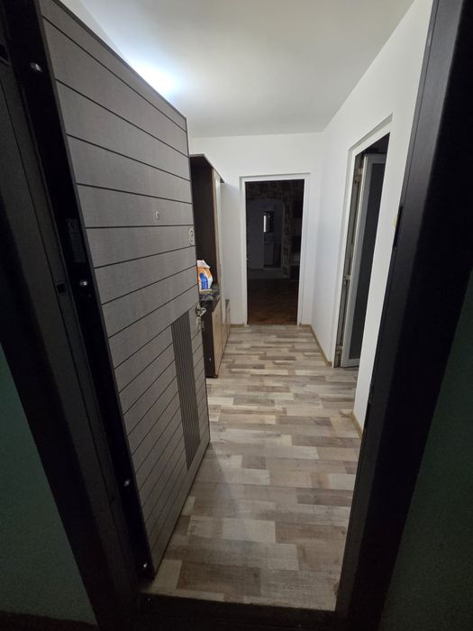 Inchiriez apartament 2 camere confort 1