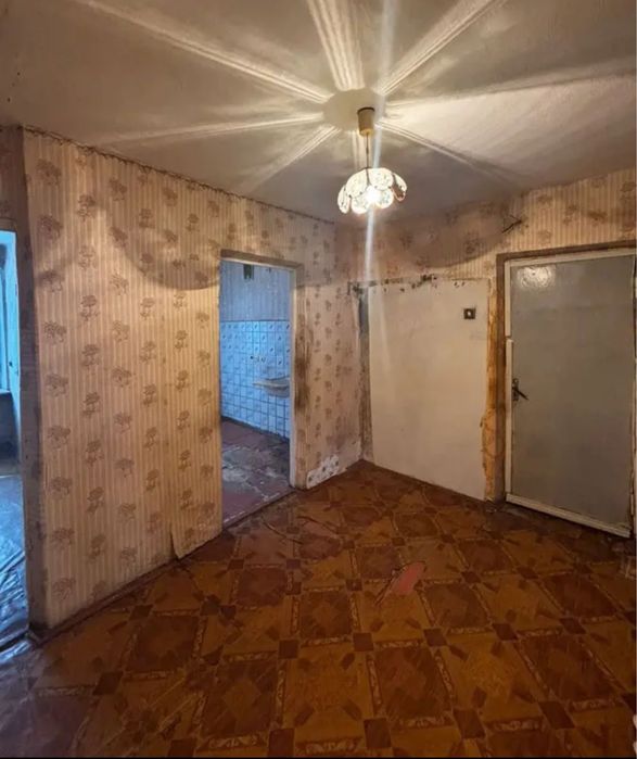 Продам 4-х комнатную квартиру