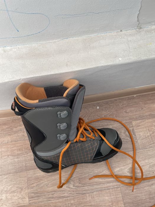 Продам снарежение для сноуборда