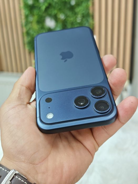 iPhone 17 Pro Max 256 Deep Blue