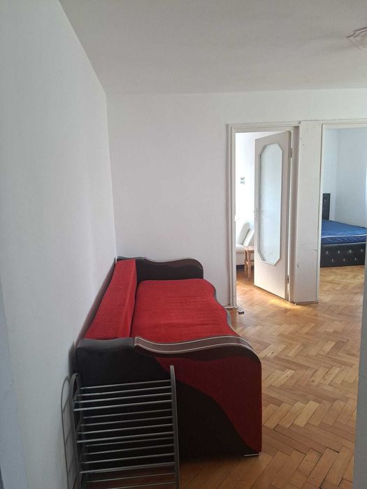 De închiriat apartament 3 camere – Târgu Mureș, str. Hunedoara