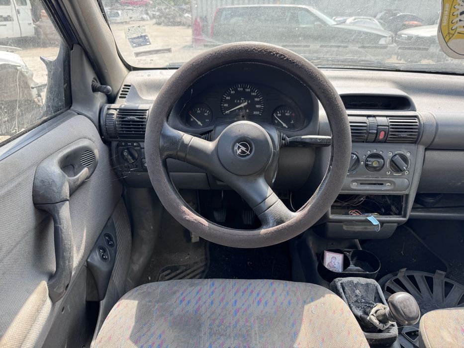 Опел Корса Б 1.4i 1995г На Части