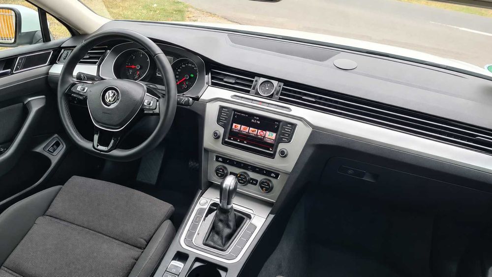 VOLKSWAGEN Passat 2015 — imagine 2