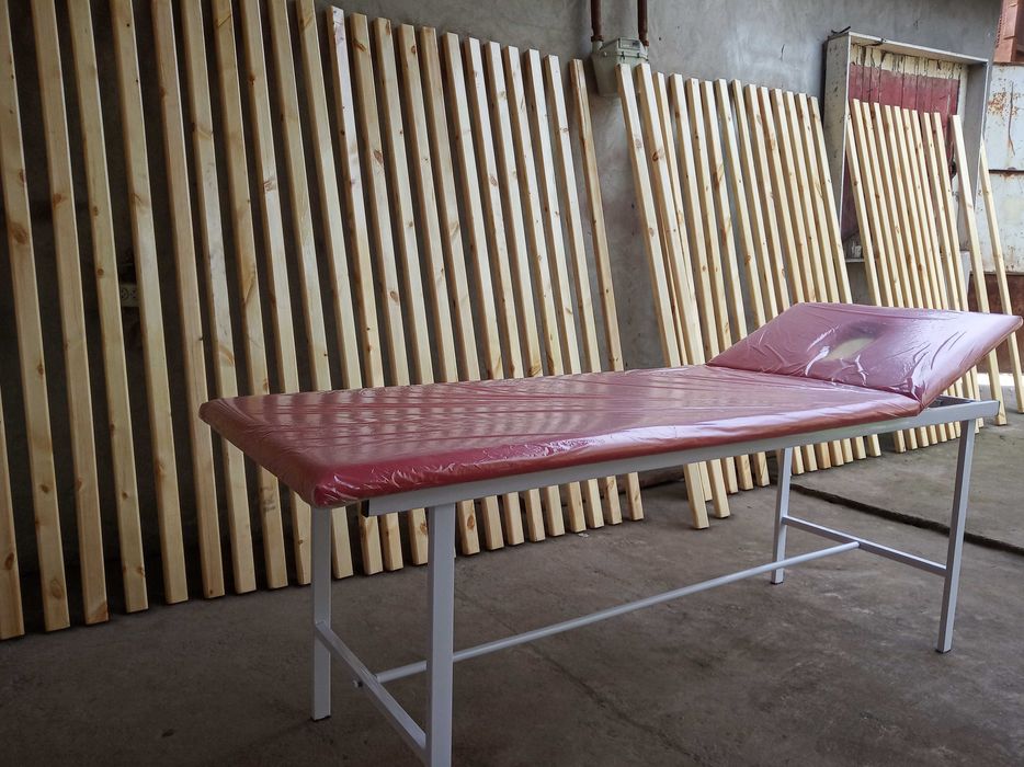 Массажная кушетка профессиональная для салона и дома