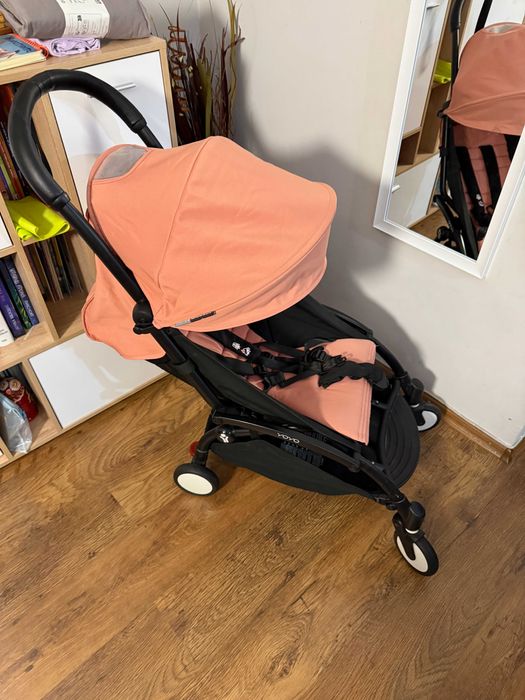 Продавам количка Babyzen YoYo² 6+ в цвят Ginger (праскова/корал) с черно шаси