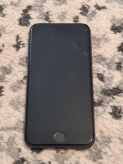 Vand iPhone 8 256 gb Pentru piese