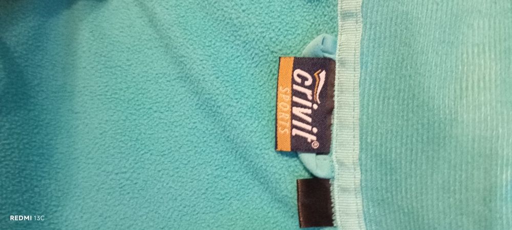 Hanorac mărimea M , turcoaz