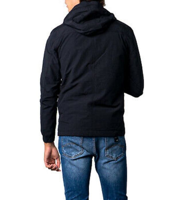 Jacketa/Geaca Jack & Jones 
Noua cu eticheta Model 2021