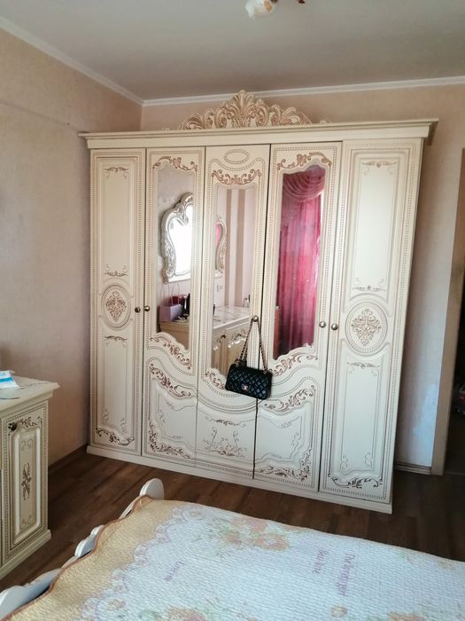 Спальный гарнитур