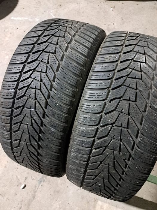 2 anvelope iarnă 225 40 r18 Hankook