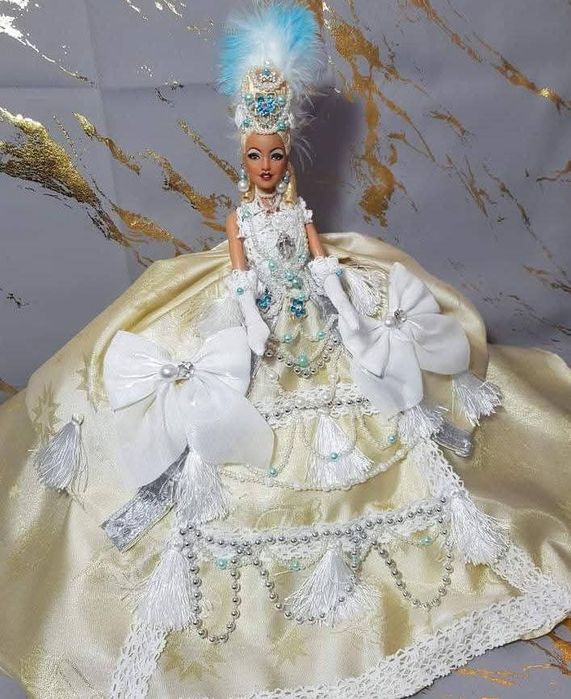 Barbie de colectie marie antoinette