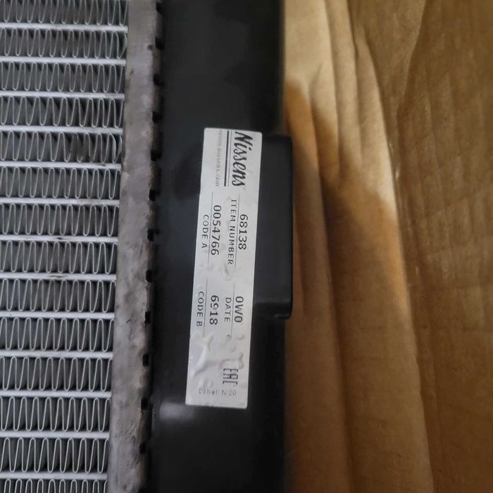 Радиатор, охлаждане на двигателя NISSENS 68138 за HONDA ACCORD