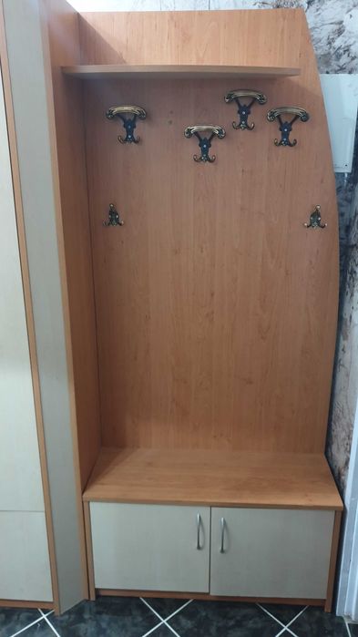 Голямо Портманто за коридор (антре), гардероб, обувки, шкаф, огледало