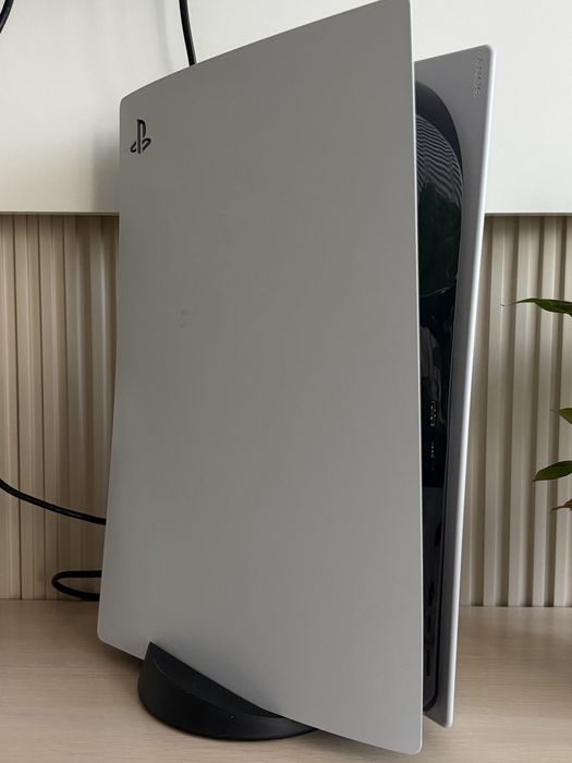 Продам Playstation 5