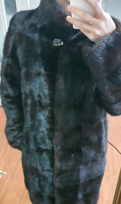 Продам норковую шубу