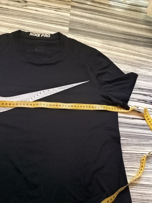 Nike pro impecabil