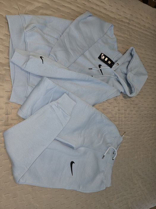 Дамски комплект Nike, размер M – нов с етикет