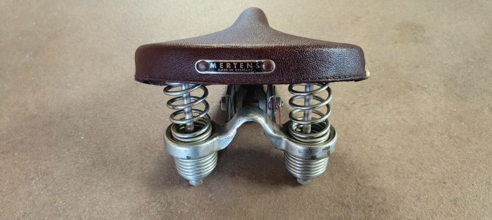 Винтидж Велосипедна кожена  седалка Martens Germany