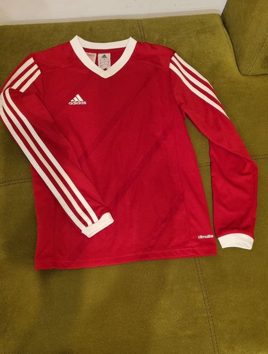 ADIDAS червена спортна тениска 12 години