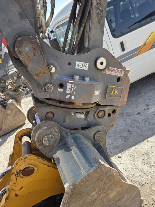 Volvo 140 Hyundai 140 Doosan 360 gradusli adapter