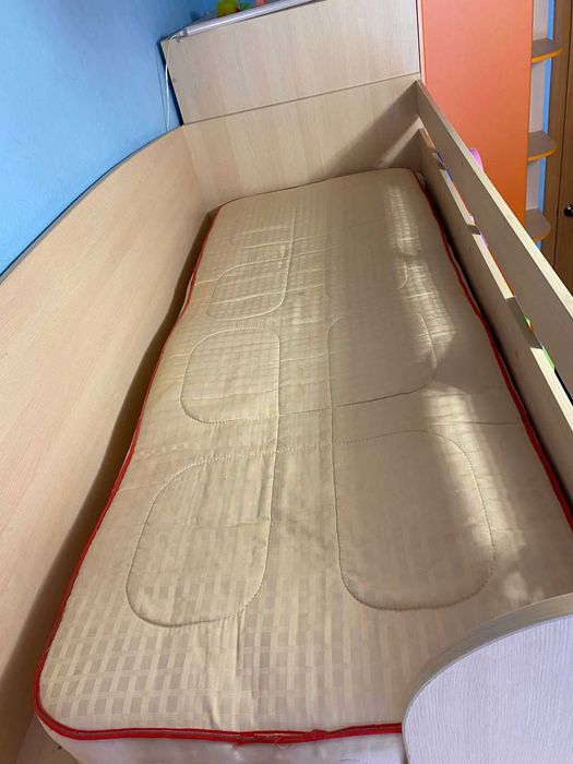 Срочно. Детская мебель для девочки